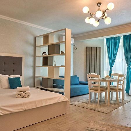 Moonlight Studio - Spa N Pools Beach Resort Mamaia Luaran gambar