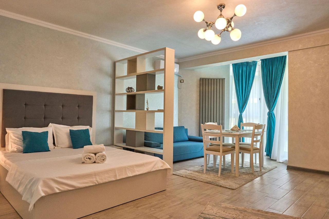 Moonlight Studio - Spa N Pools Beach Resort Mamaia Luaran gambar