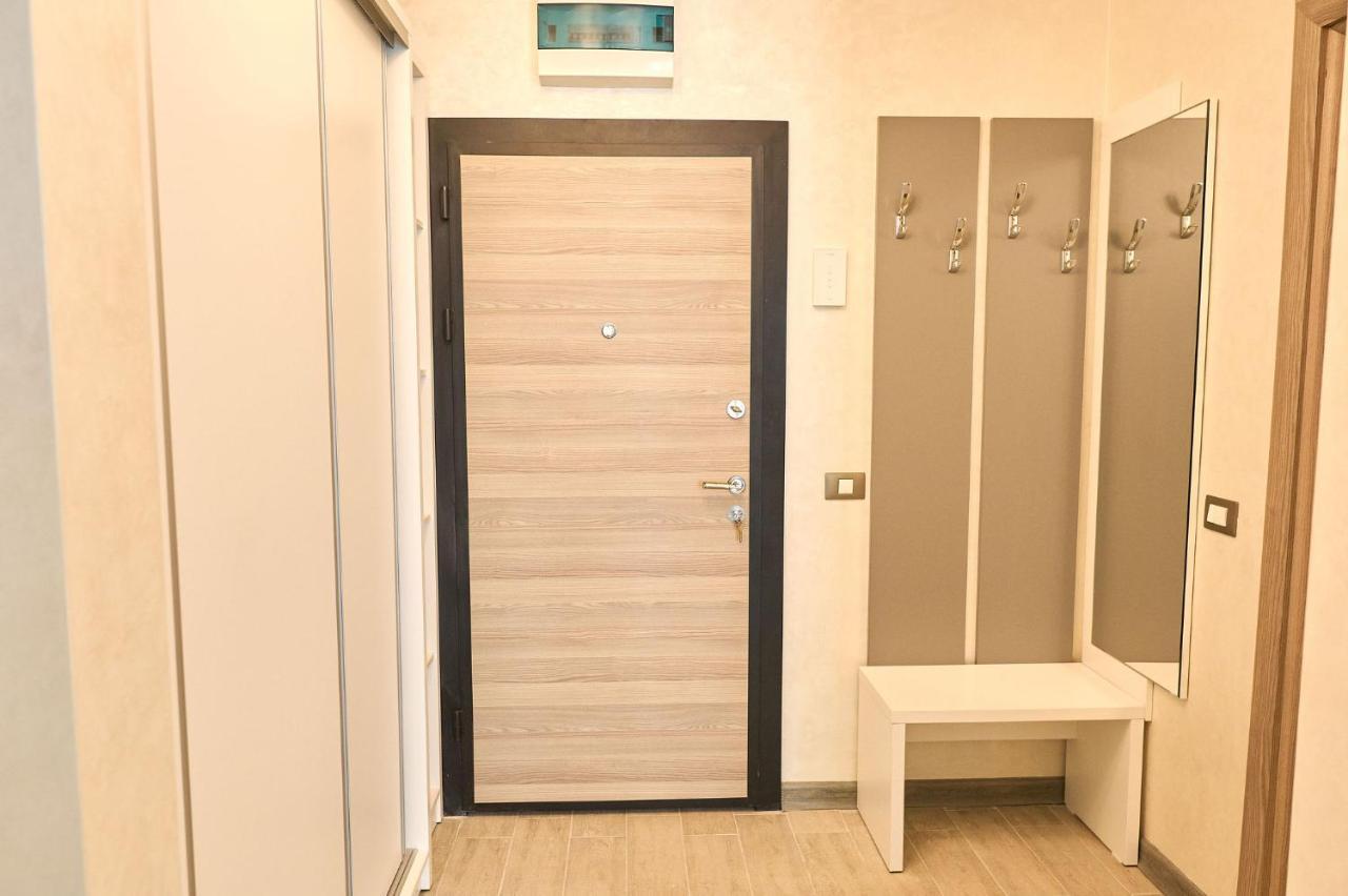 Moonlight Studio - Spa N Pools Beach Resort Mamaia Luaran gambar
