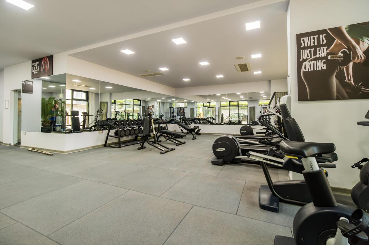 Moonlight Studio - Spa N Pools Beach Resort Mamaia Luaran gambar